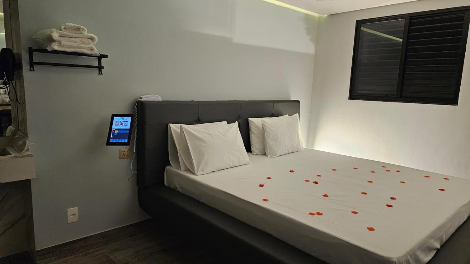 A2 Suites - Hotel E Motel Núcleo Bandeirante Екстериор снимка