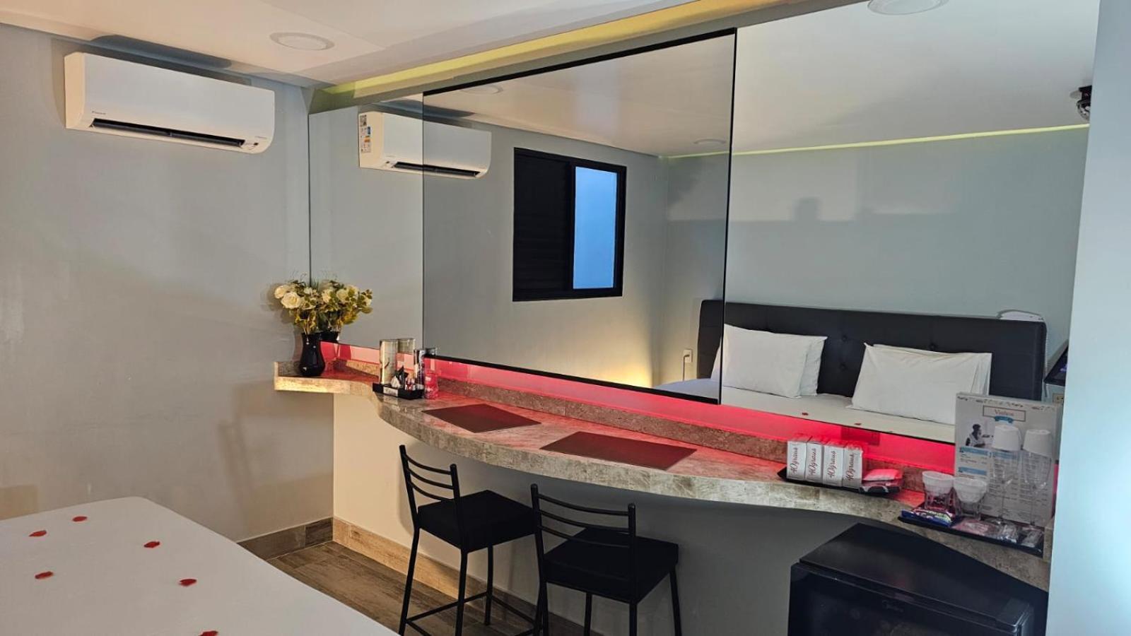 A2 Suites - Hotel E Motel Núcleo Bandeirante Екстериор снимка